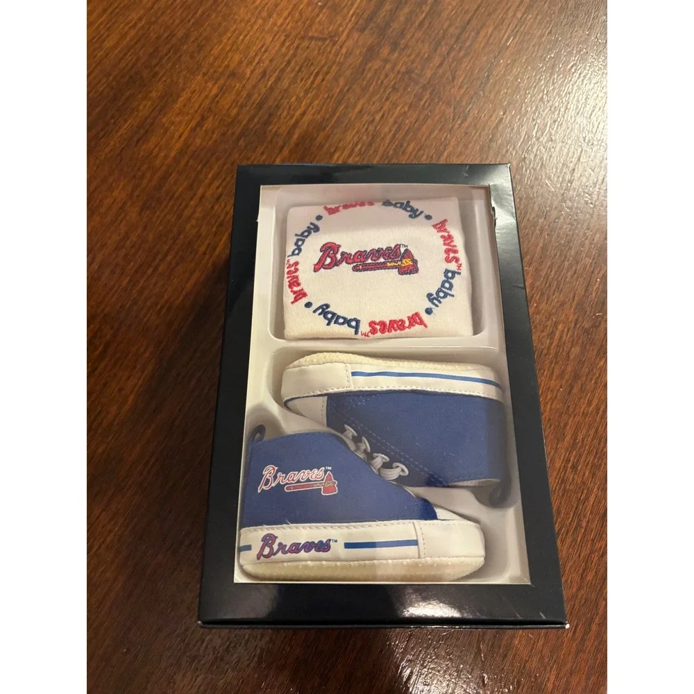 MLB Atlanta Braves Baby Fanatic Bib and Pre-Walkers Shoe Set 0-6 Months NEW